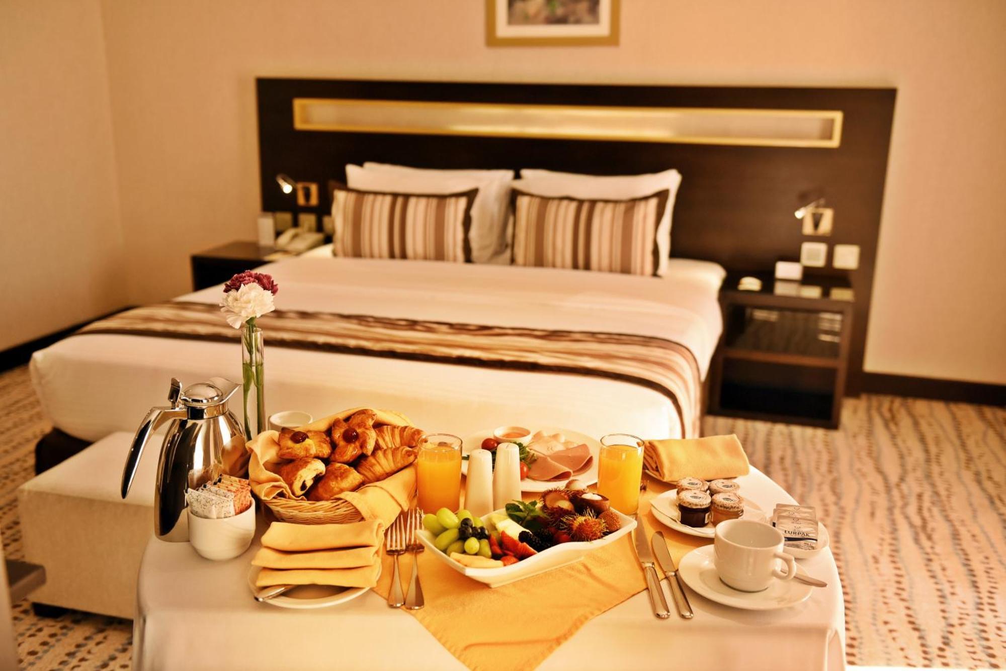 Golden Tulip Bahrain Otel Manama Oda fotoğraf