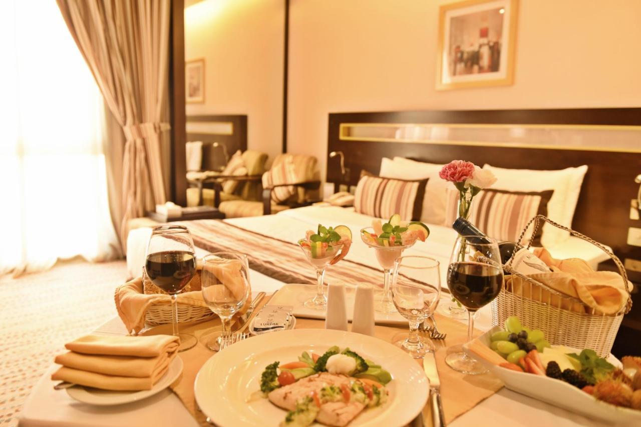 Golden Tulip Bahrain Otel Manama Dış mekan fotoğraf