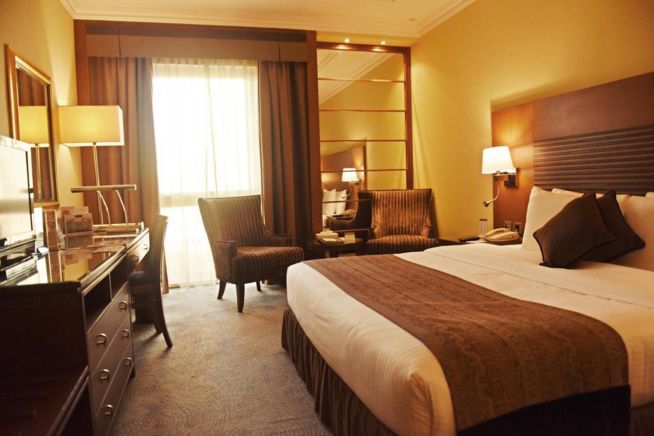 Golden Tulip Bahrain Otel Manama Dış mekan fotoğraf