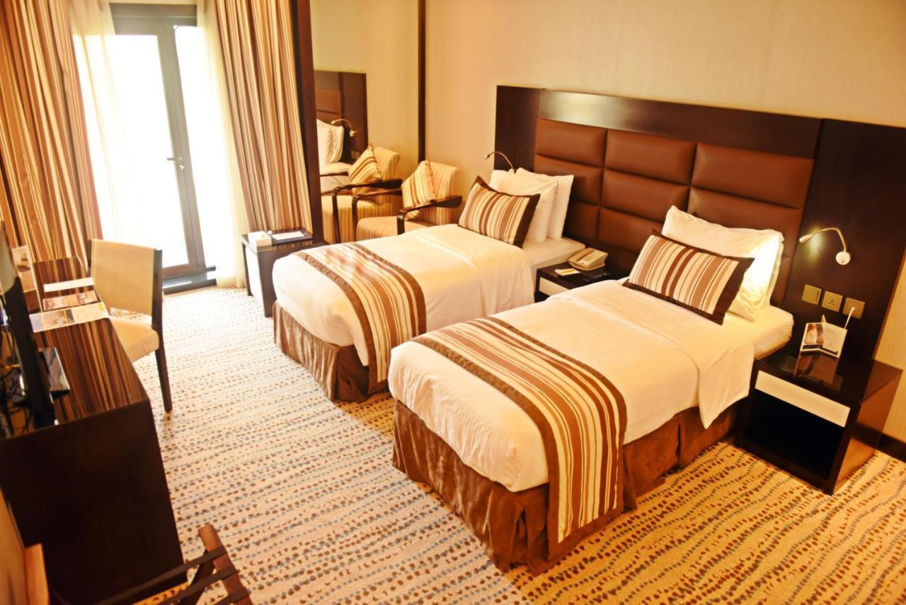 Golden Tulip Bahrain Otel Manama Dış mekan fotoğraf